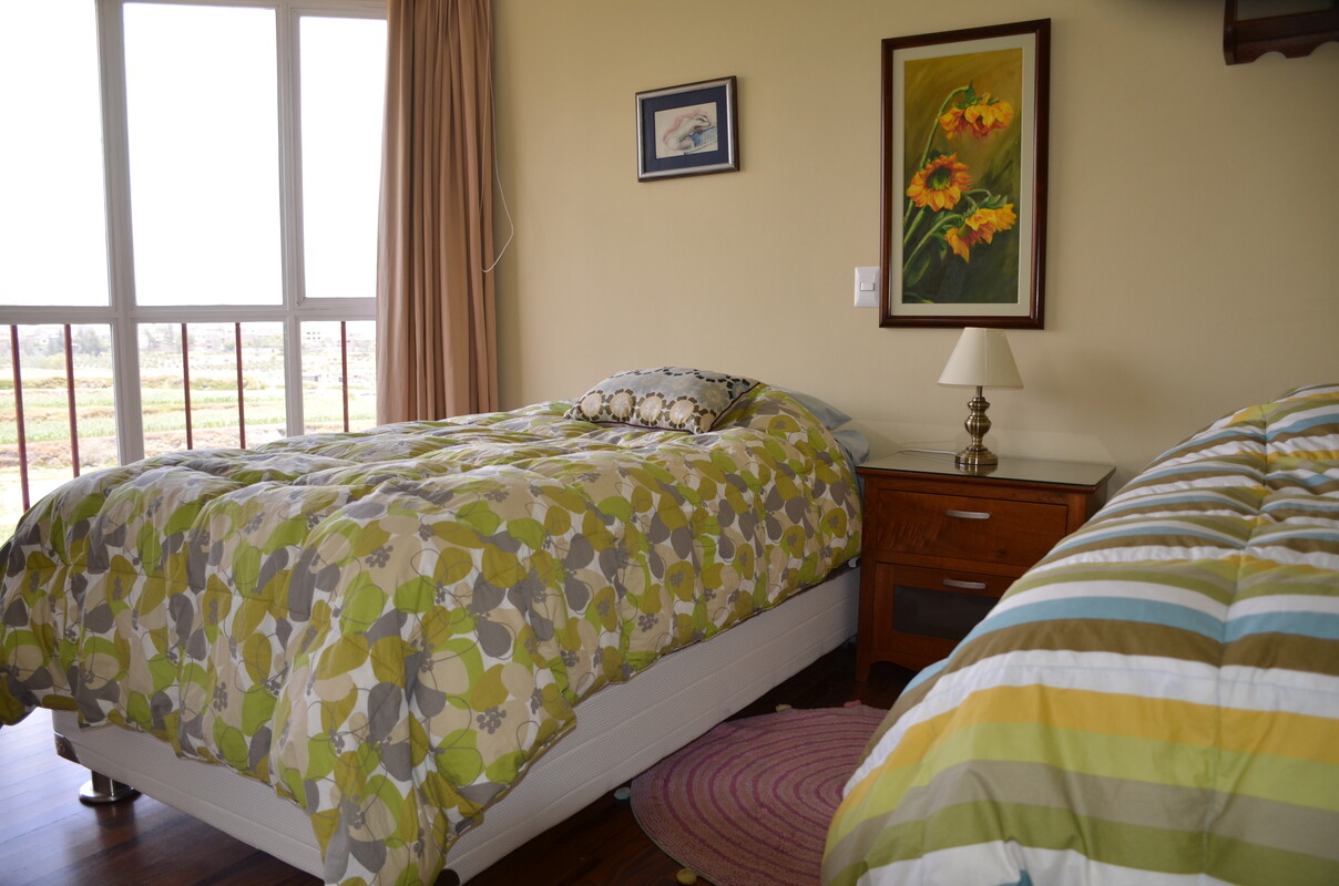 Room Overlooking The Valley(Full Room) - 1