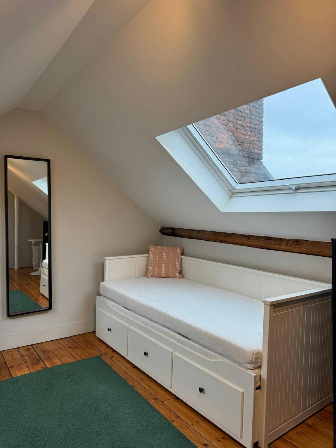  Private Room  -  Rue Marconi, Forest  - Gallery -  1