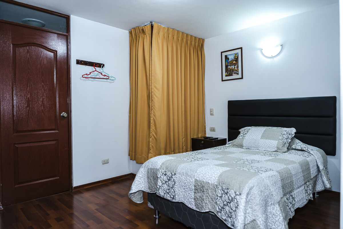 Single Room(Full Room) - 1