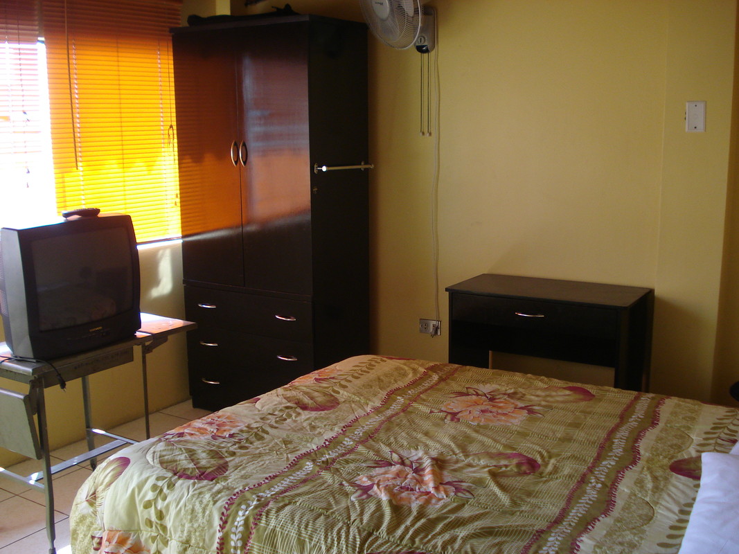 HABITACION AMPLIA INDIVIDUAL - FOUR(Full Room) - 1