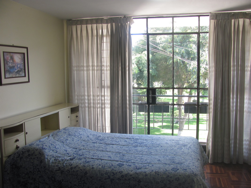 1 Double(Single Bed) - 1