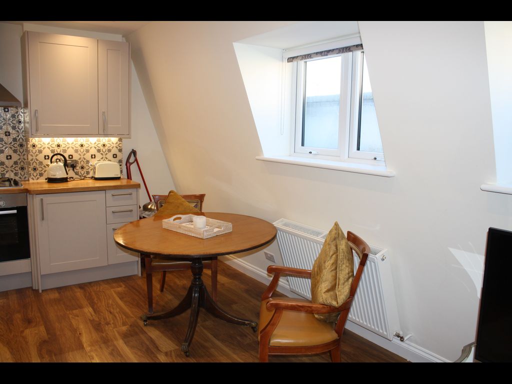 Calle de Paredes de Nava, Madrid