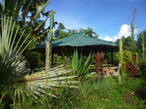 Private Cabins, Gardens, Farm - Gallery - 29