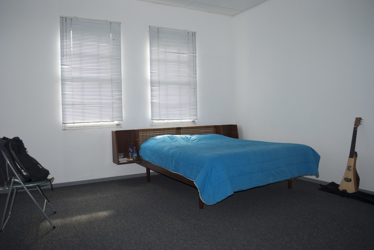 HAB. B PRIVATE SHARED BATHROOM(Single Bed) - 1