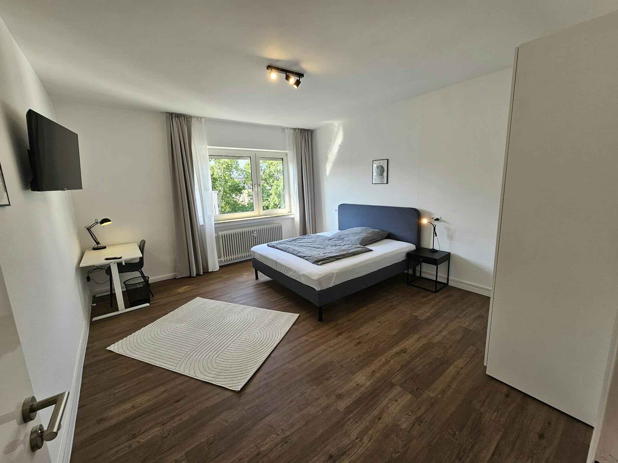  Shared Room  -  Northcroft Road, London  - Gallery -  1