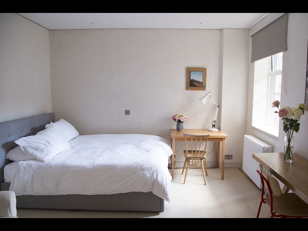 via Giorgio Bassani, Rome