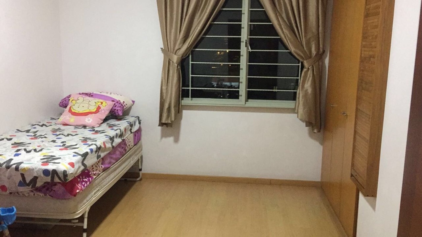  Room 1(Full Room)  -  Spacious Common Room 1 Year Lease   - Gallery -  1