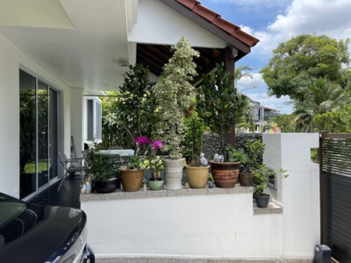 Very sweet home with a large garden