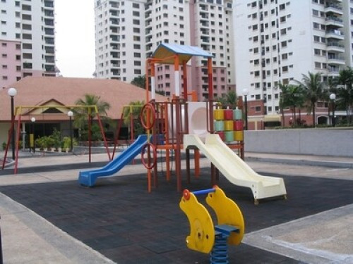 Spacious Ensuite 1Km to Publika