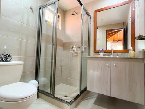 COUNTRY HOUSE IN THE CITY