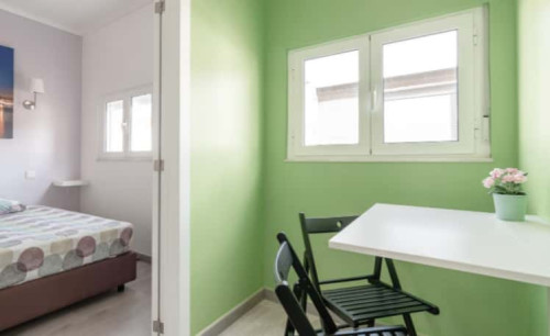 Quarto com cama de casal em apartamento de 2 quartos - Flat Campolide - Campolide 11