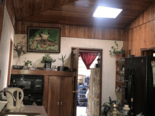 True Tico experience in a cozy home