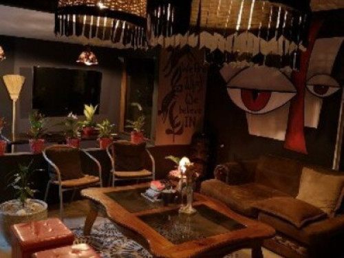 My crazy house for crazy travelers!