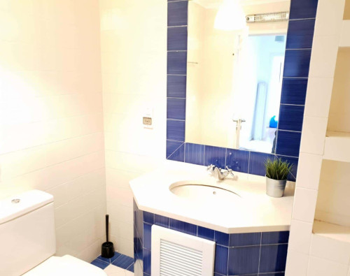Quarto com cama de casal em apartamento com 6 quartos - FLAT LUPI - LUPI 2 - Gallery - 6