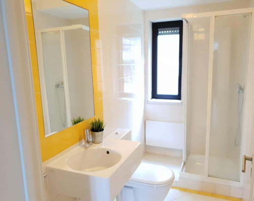 Quarto com cama de casal em apartamento com 6 quartos - FLAT LUPI - LUPI 2