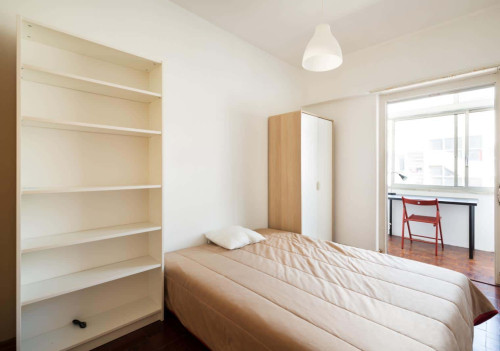 Quarto com cama de casal em residência - FLAT PP - PP204 - Gallery - 10