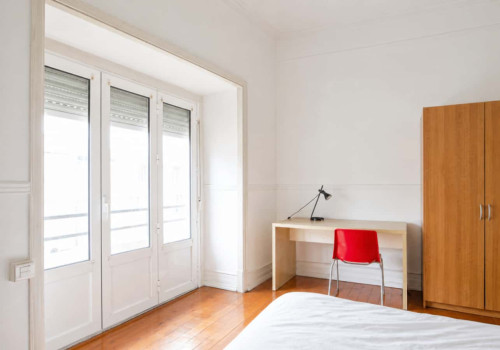Quarto com cama de casal, com varanda, em apartamento com 6 quartos - FLAT A - A4 - Gallery - 7