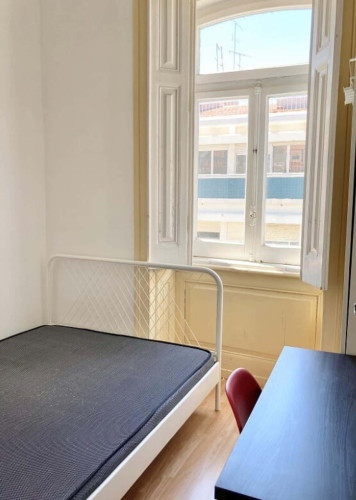 Quarto com cama de casal em apartamento com 8 quartos - independente da casa - FLAT G - G01 - Gallery - 22