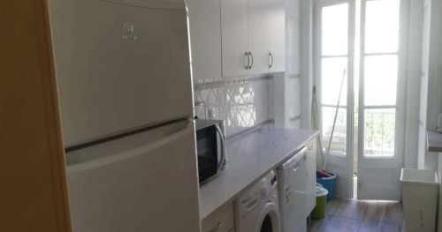 Quarto com cama de casal em apartamento com 8 quartos - FLAT G - G08 - Gallery - 13