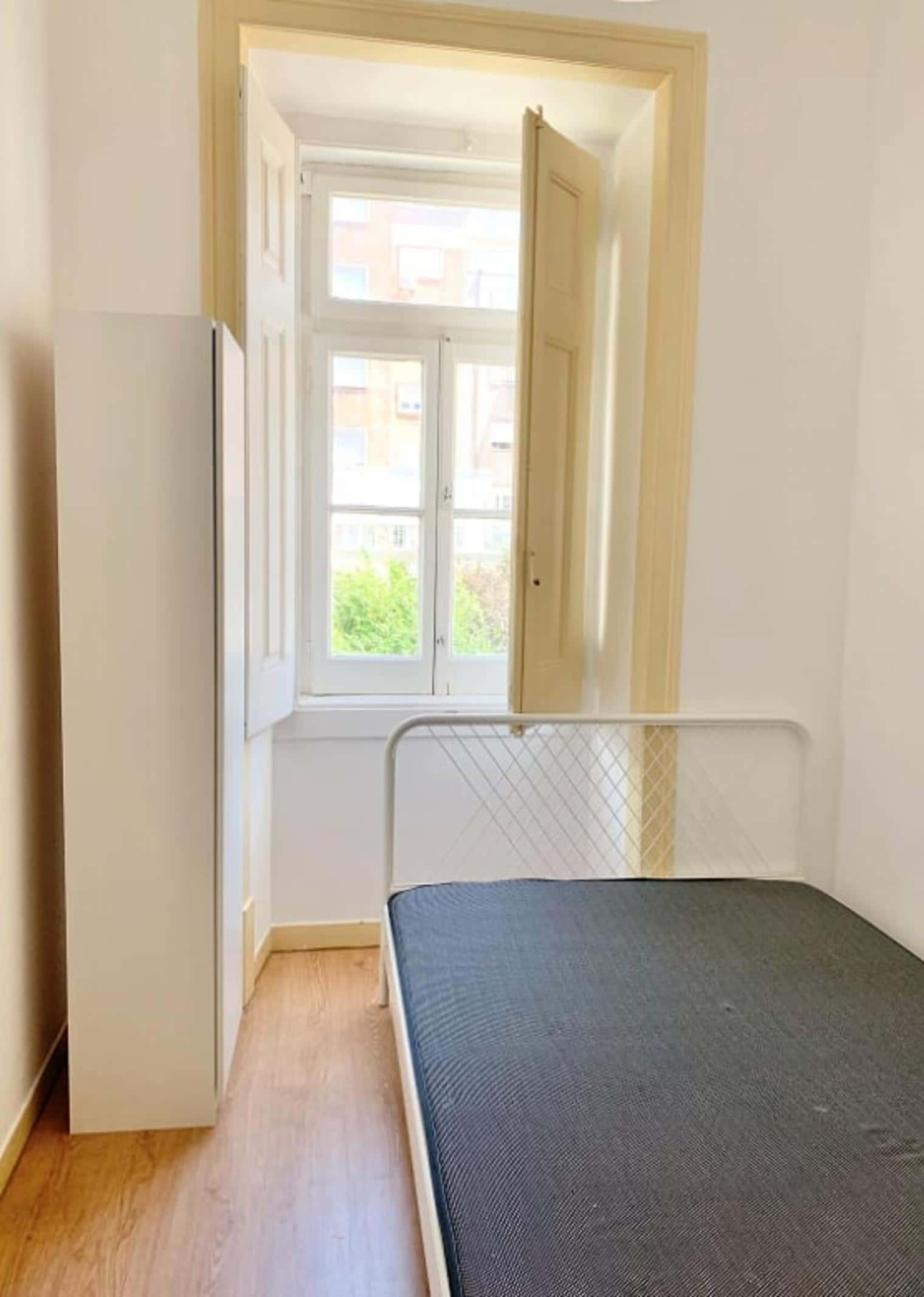 Quarto Com Cama De Casal Em Apartamento Com 8 Quartos - FLAT G - G08 - 6