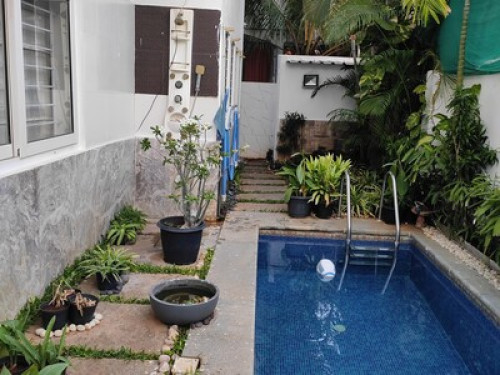 The Pod by the Beach