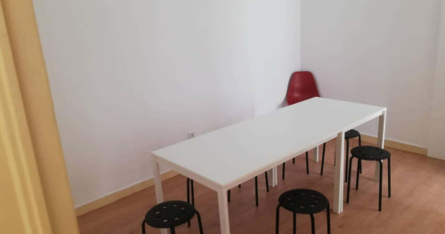 Quarto com cama de casal em apartamento com 8 quartos - FLAT G - G03 - Gallery - 20
