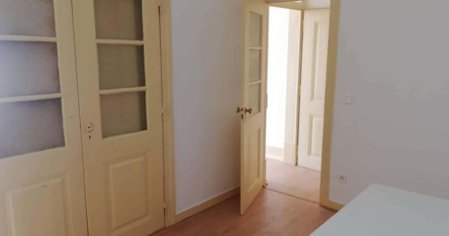 Quarto com cama de casal em apartamento com 8 quartos - FLAT G - G03 - Gallery - 19