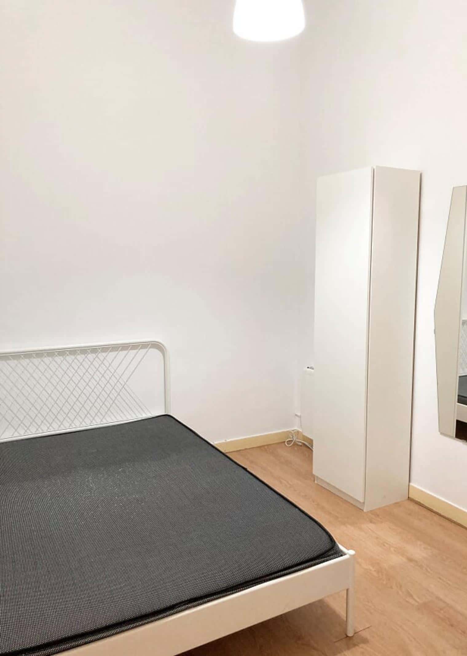 Quarto Com Cama De Casal Em Apartamento Com 8 Quartos - FLAT G - G03 - 4