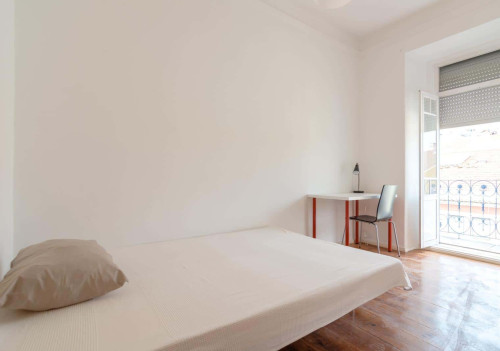 Quarto com cama de casal em apartamento com 9 quartos - FLAT N - N1 - Gallery - 10