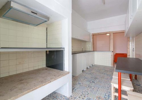 Quarto com cama de casal em apartamento com 9 quartos - FLAT N - N1