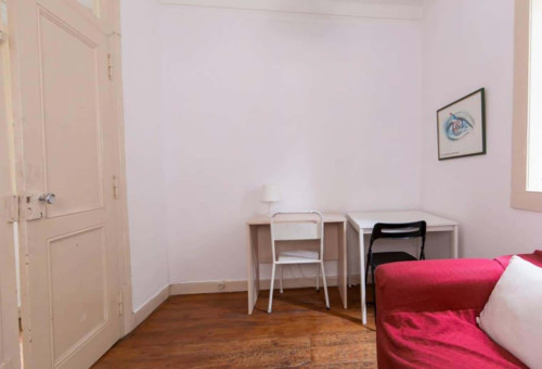 Quarto com cama de solteiro, com varanda, em apartamento com 8 quartos - FLAT E - SALDANHA 51E - Gallery - 14