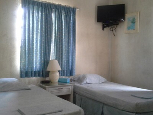 Home Away from Home - Gallery - 8