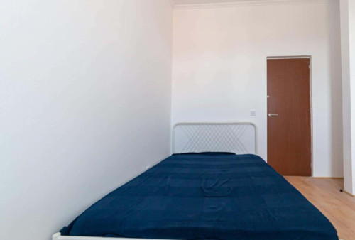 Quarto com cama de casal em apartamento com 9 quartos - FLAT Y - Y2