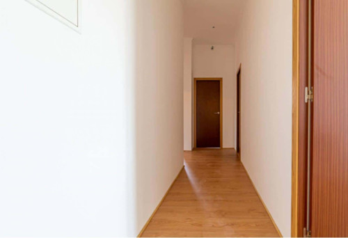 Quarto com cama de casal em apartamento com 9 quartos - FLAT Y - Y2 - Gallery - 9