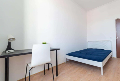 Quarto com cama de casal em apartamento com 9 quartos - FLAT Y - Y2