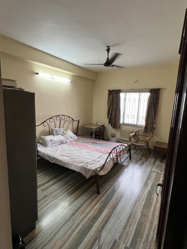 Comfy room in prime area - Gallery - 5