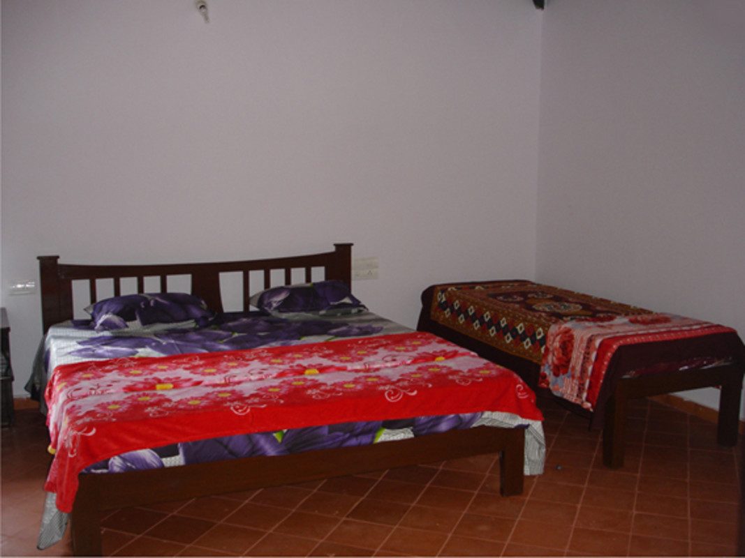 Front View(Full Room) - 1