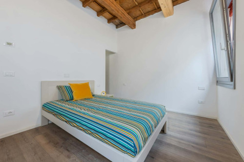 Room in Via Fondobanchetto, Ferrara for 44 m² with 3 bedrooms