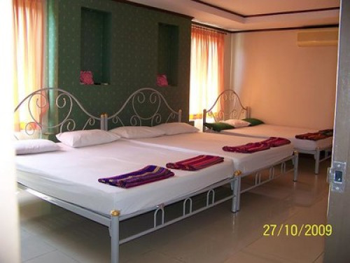 Awesome host at Phaholyothin 
