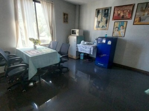 Awesome host at Phaholyothin  - Gallery - 6
