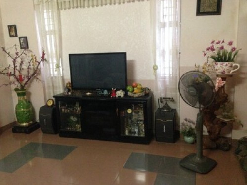 A Family near the Beach,City Centre