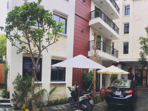 Green apartment in Da Nang, Viet N