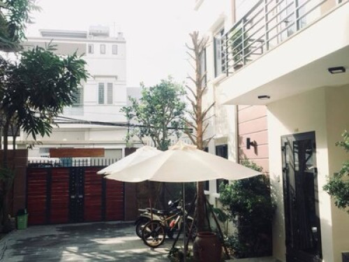 Green apartment in Da Nang, Viet N