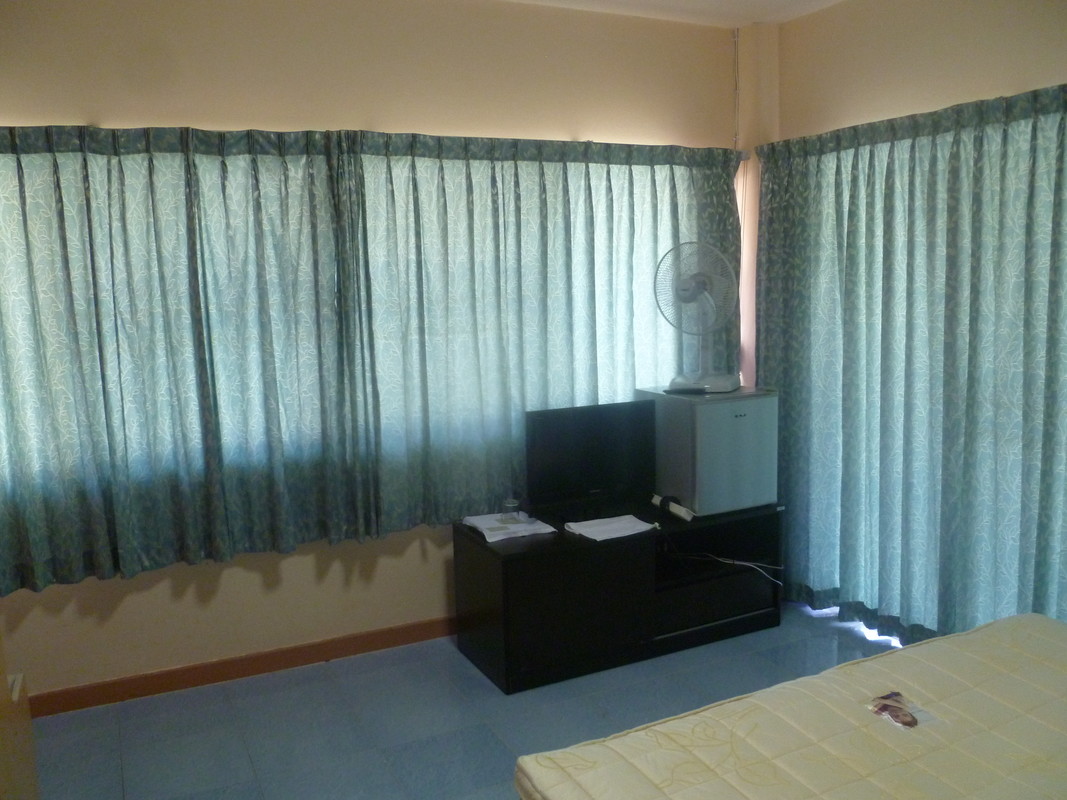 Front Balcony Room(Single Bed) - 1