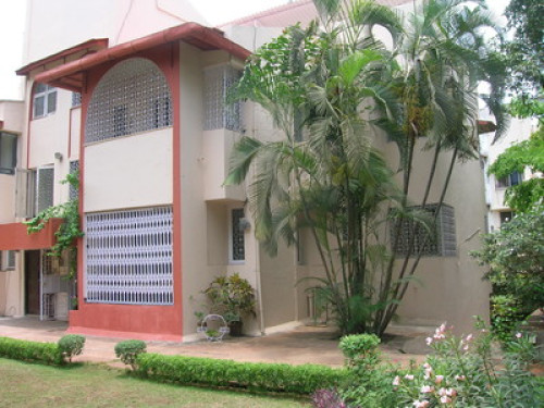Bungalow in Mumbai - Gallery - 17