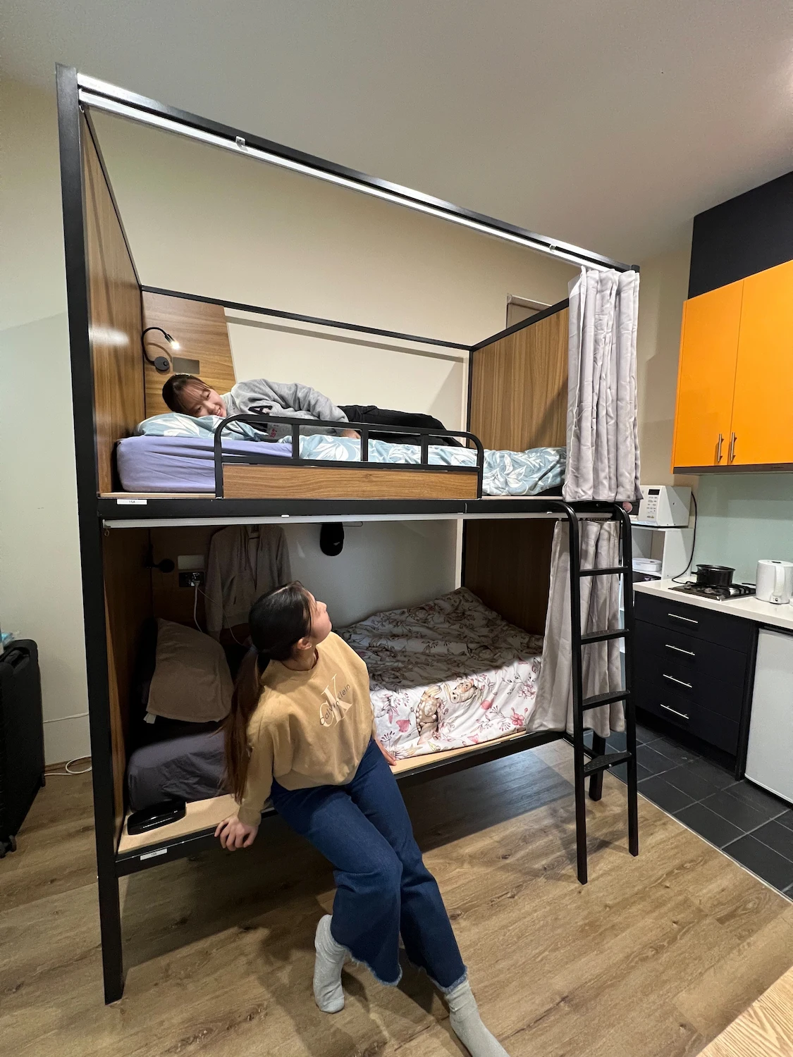  Twin People's Studio  -  Ozivillage Swanston  - Gallery -  1
