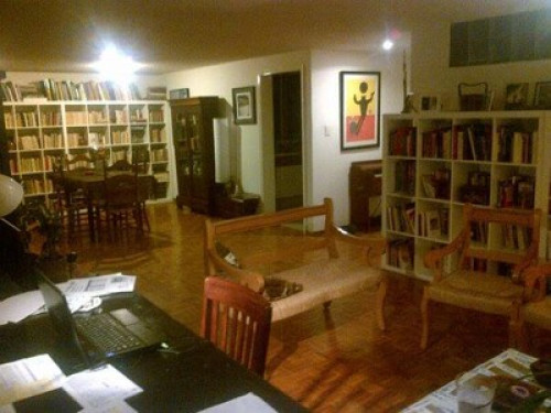 WTC neighborhood quite room