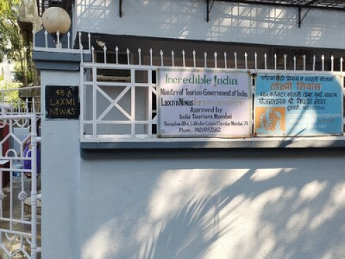 Laxmi Niwas Bungalow HomeStay Mumba