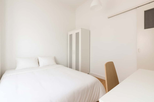 Quarto com came de solteiro em apartamento com 7 quartos - FLAT M - M3 - Gallery - 6