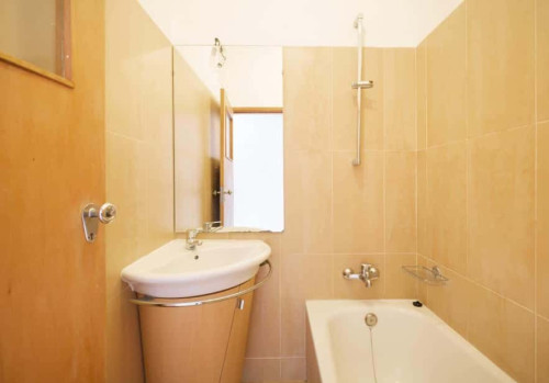 Quarto com cama de solteiro em residência - FLAT PP - PP206 - Gallery - 6